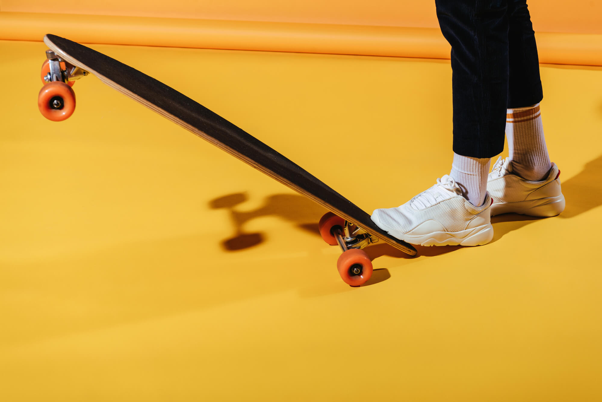 Learning to skateboard with an instructor